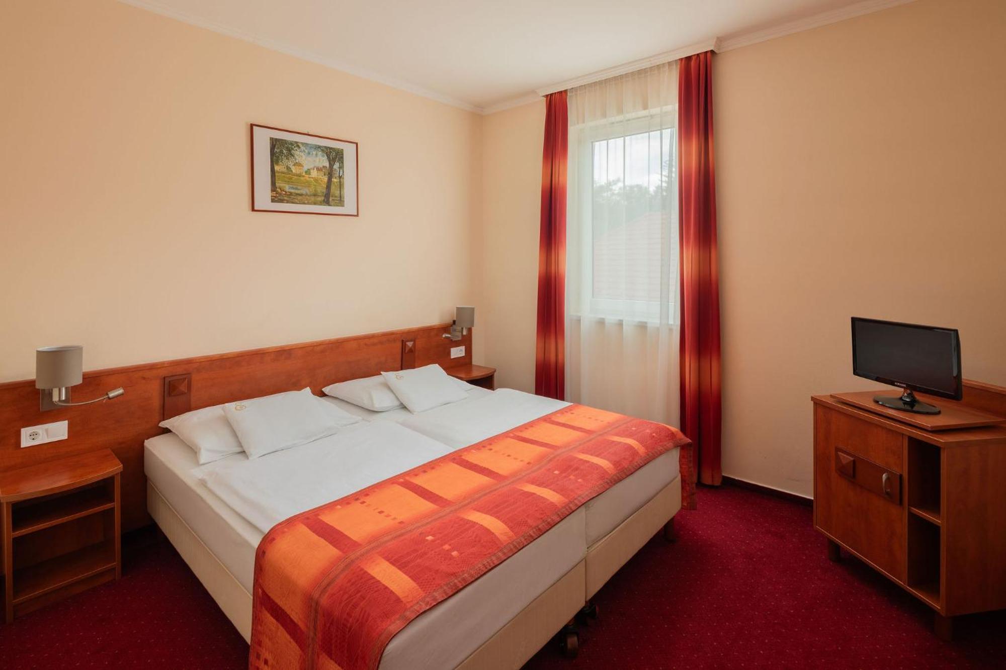 Erzsebet Park Hotel Parád Zewnętrze zdjęcie